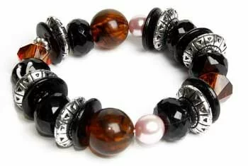 costume jewellery image 4